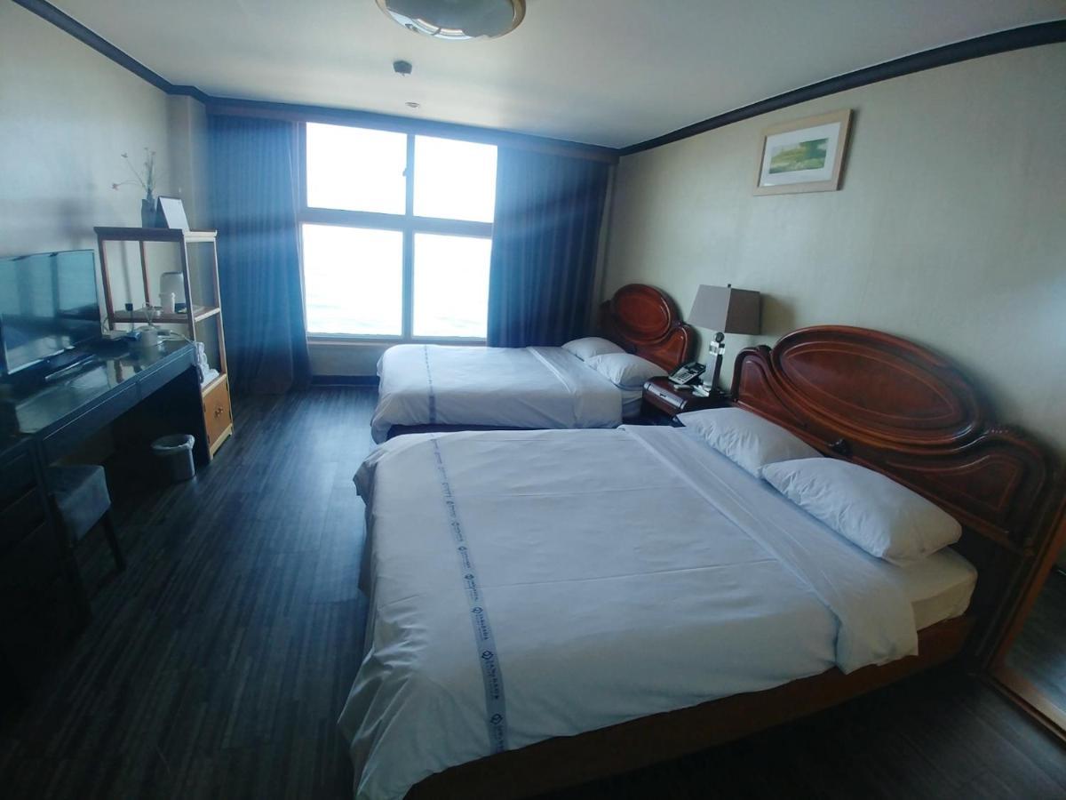 Benikea Hotel Mountain & Ocean Daepohang Sokcho Extérieur photo