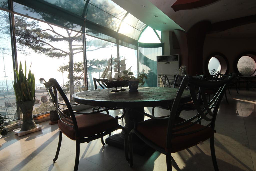 Benikea Hotel Mountain & Ocean Daepohang Sokcho Extérieur photo