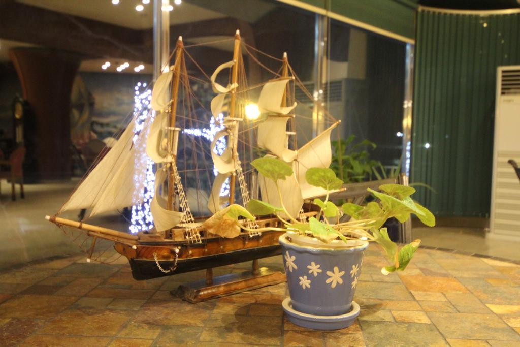 Benikea Hotel Mountain & Ocean Daepohang Sokcho Extérieur photo