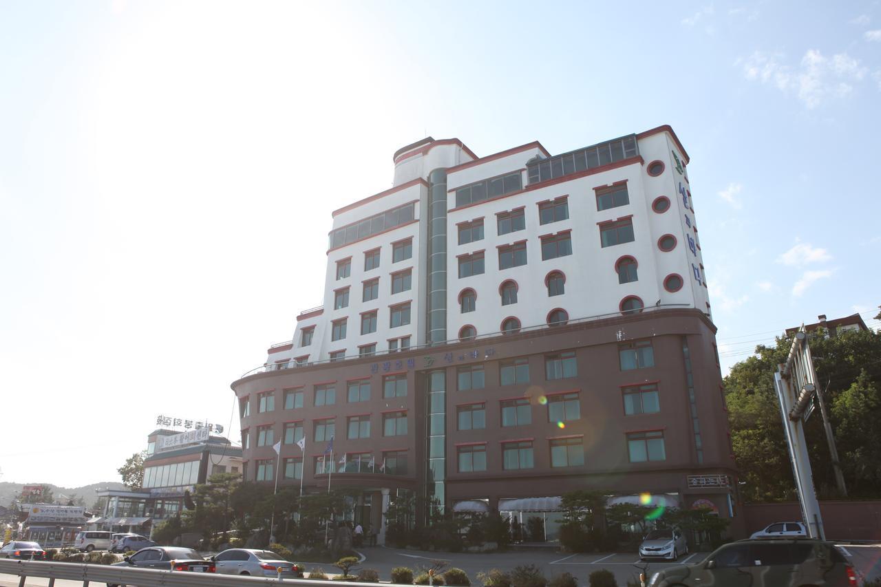Benikea Hotel Mountain & Ocean Daepohang Sokcho Extérieur photo