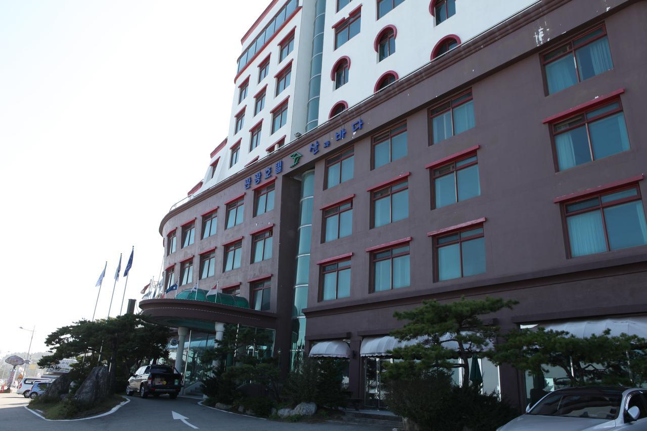 Benikea Hotel Mountain & Ocean Daepohang Sokcho Extérieur photo