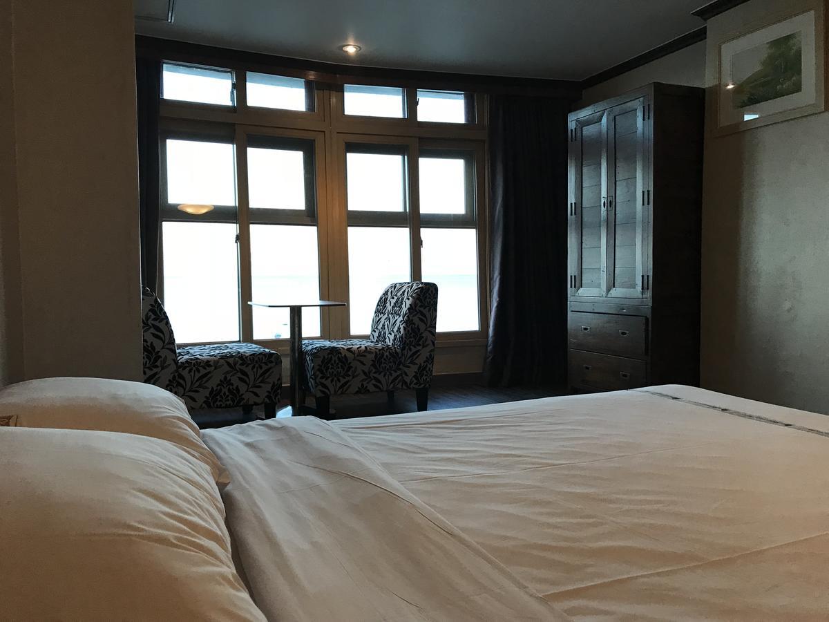 Benikea Hotel Mountain & Ocean Daepohang Sokcho Extérieur photo