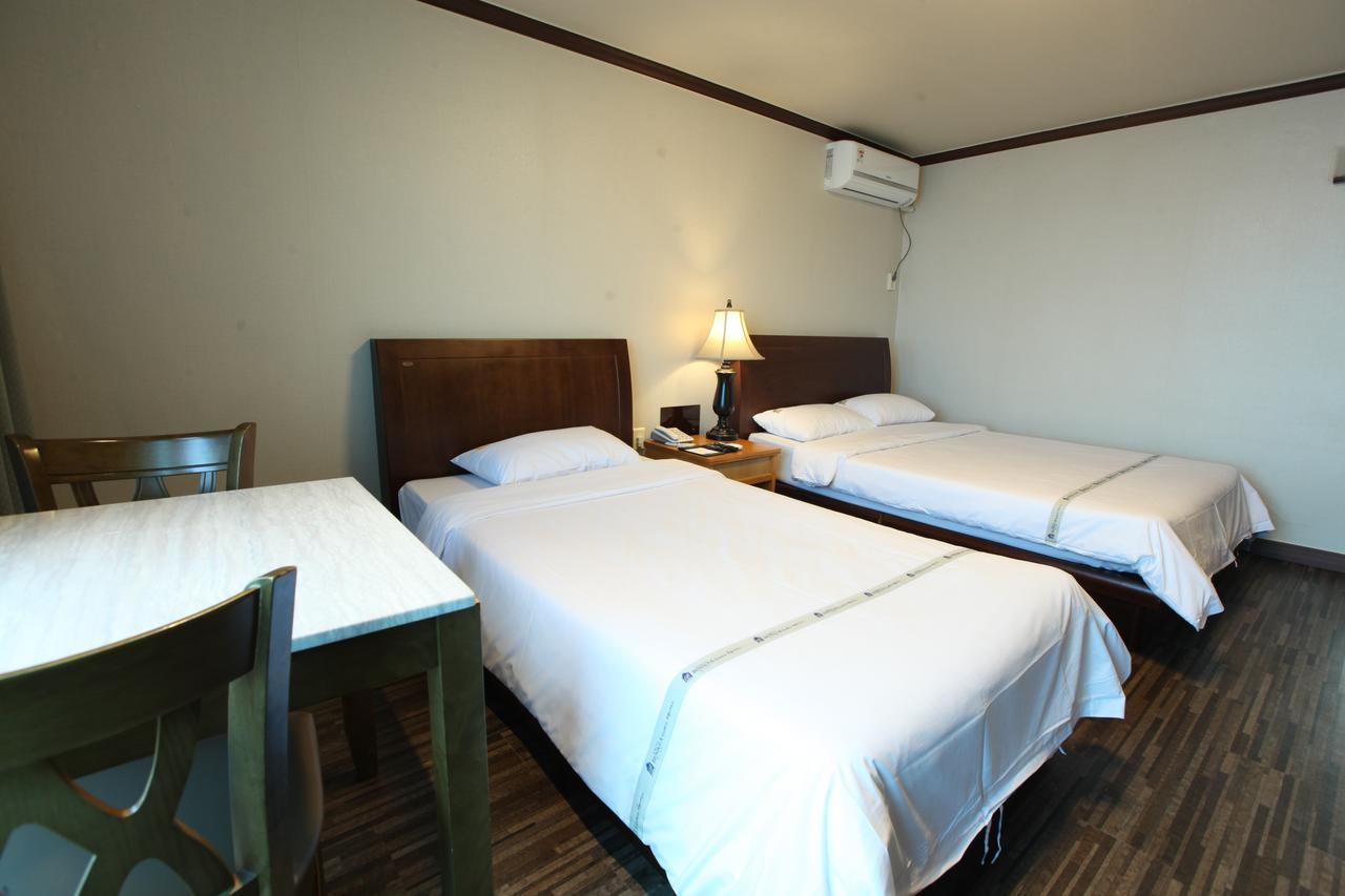 Benikea Hotel Mountain & Ocean Daepohang Sokcho Extérieur photo