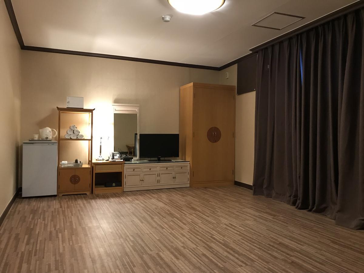 Benikea Hotel Mountain & Ocean Daepohang Sokcho Extérieur photo