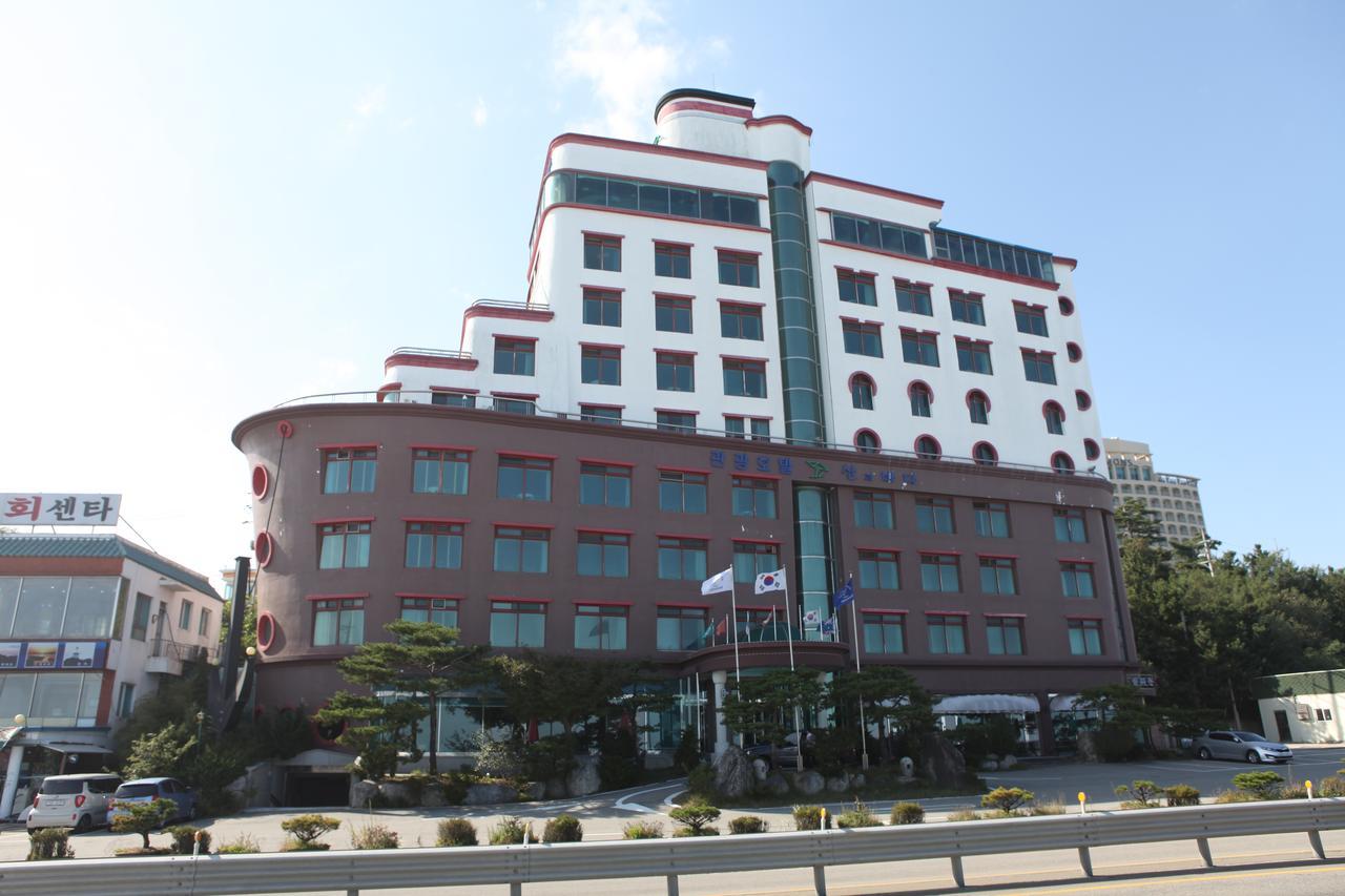 Benikea Hotel Mountain & Ocean Daepohang Sokcho Extérieur photo